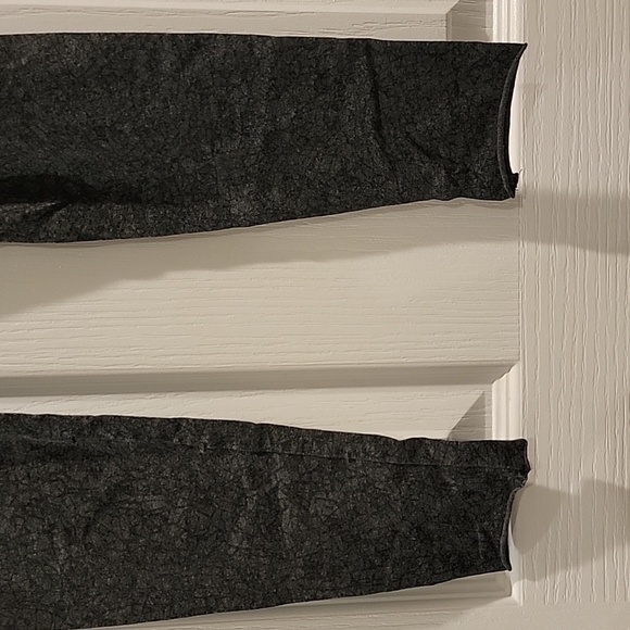 ARITIZA TNA Pants EUC, Size SM. - Picture 3 of 7